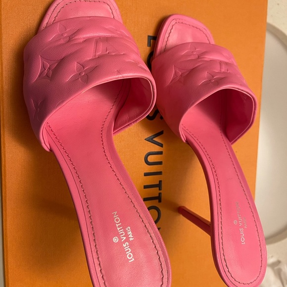 Louis Vuitton Shoes - Selling things my ex boyfriend got me comes with dust bags and box